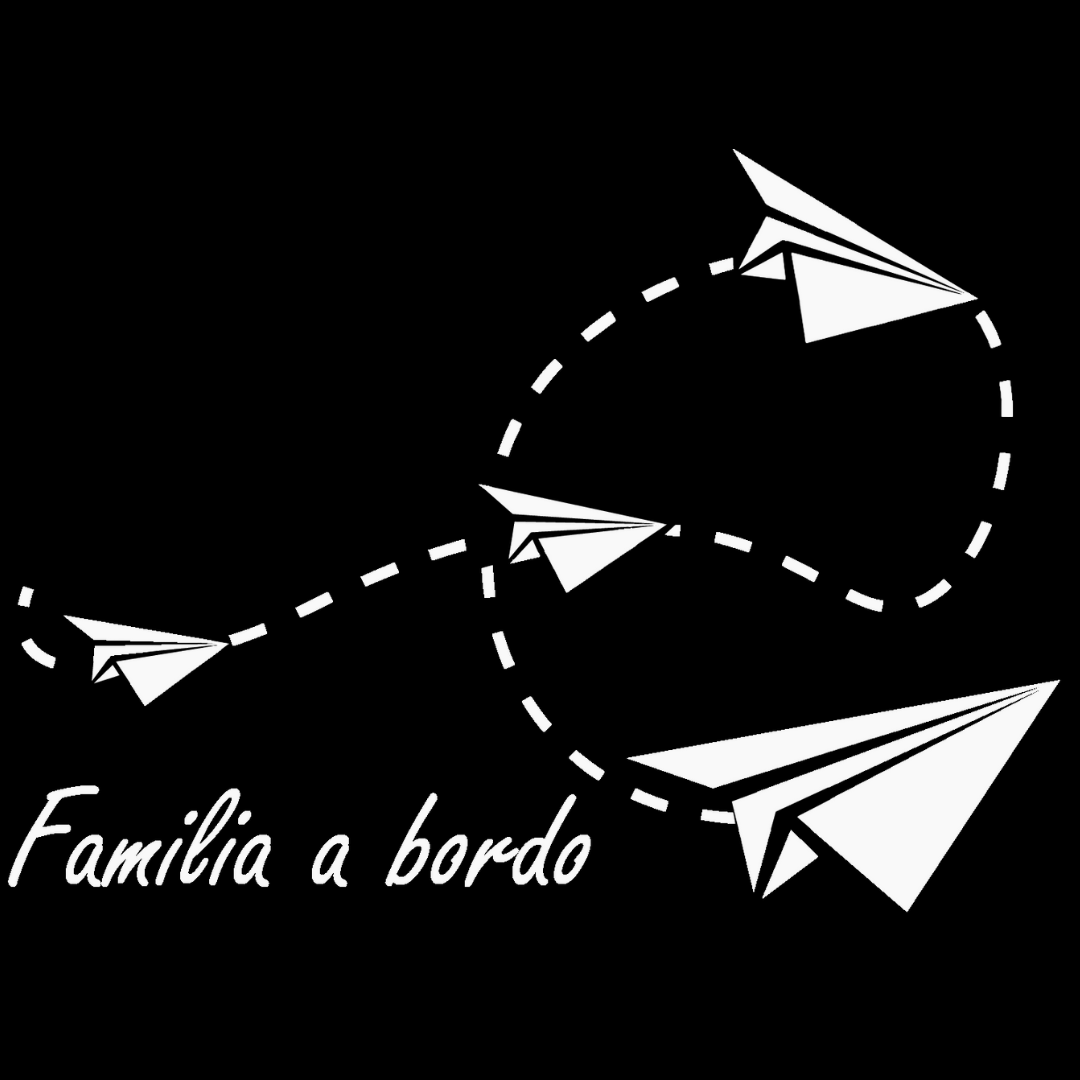 Sticker MAE - Familia a bordo de aviones de papel